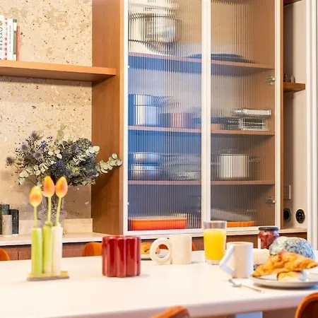 Montmartre Penthouse With Stunning Sacre-coeur View Appartamento Parigi